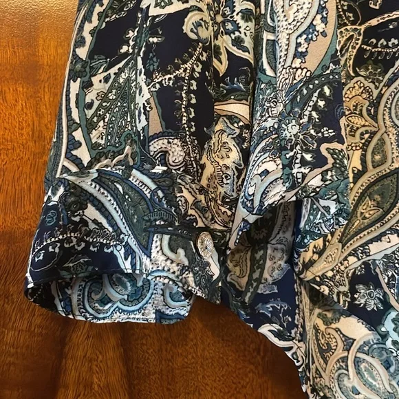 Roz & Ali 1X Paisley Button Down Blouse Blue Green Boho Flowy Women Plus Top - Picture 5 of 14